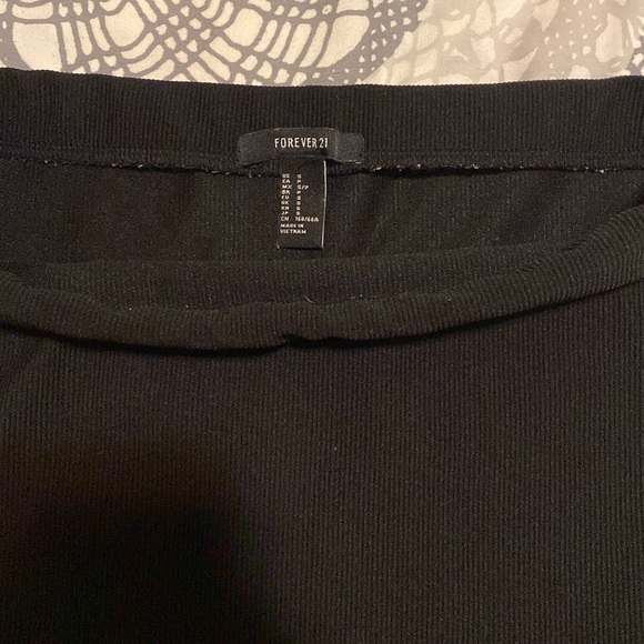 Mini black skirt - Picture 2 of 4